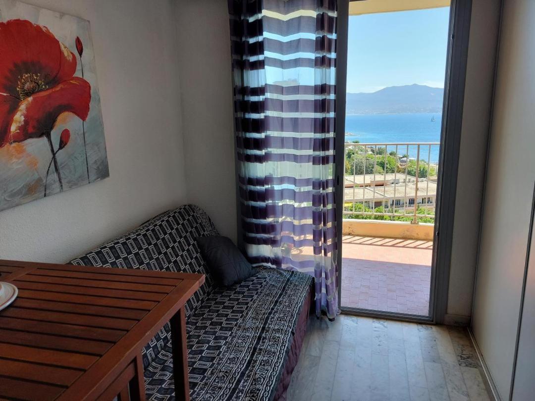 Ajaccio Vue Imprenable Appt 3 P Pour 4 Ou 5 Personnes Sanguinaires 300M Plages Et Merpersonnes Apartment Exterior photo